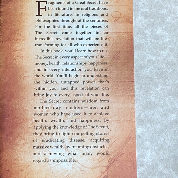 The Secret hard back with paper cover,  brand new. - Picture 6 of 7